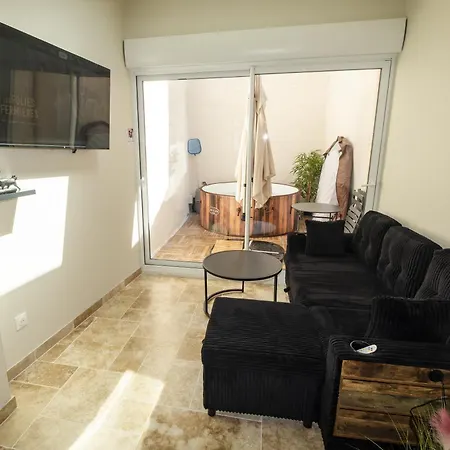 Holiday home Maison 4 I Jacuzzi I Netflix I 10 Couchages Max I Centre